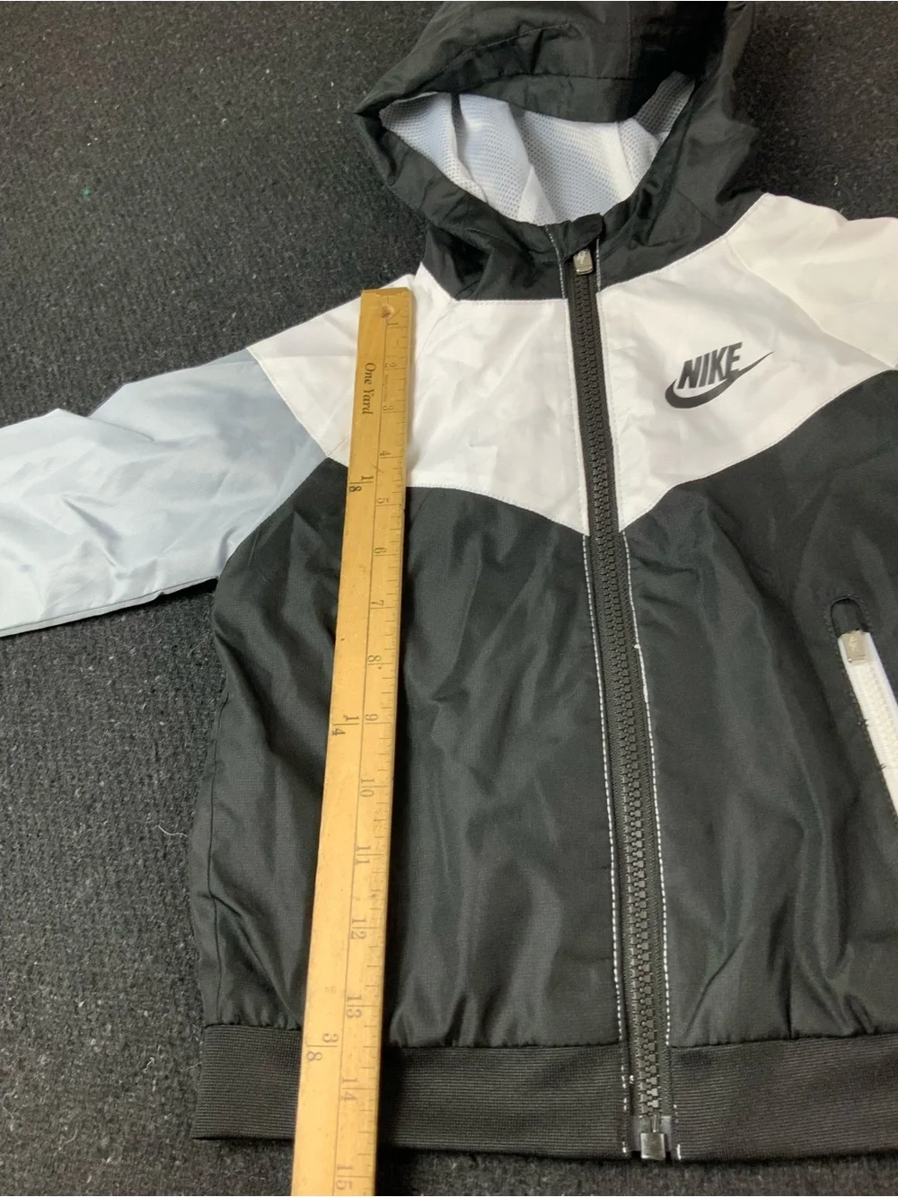 Nike Boys 3T 4T Windbreaker Jacket Lot 2 Full Zip Windrunner Big Swoosh Hooded